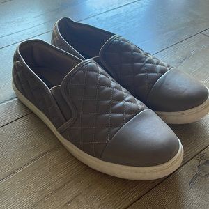 Steve Madden Women's Ecentrcq Sneaker - Tan